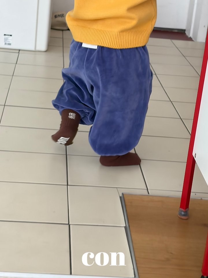 콘 벨로아홀릭팬츠