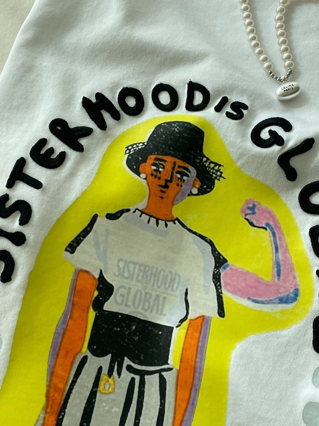 일러스트 자수 반팔 티셔츠
